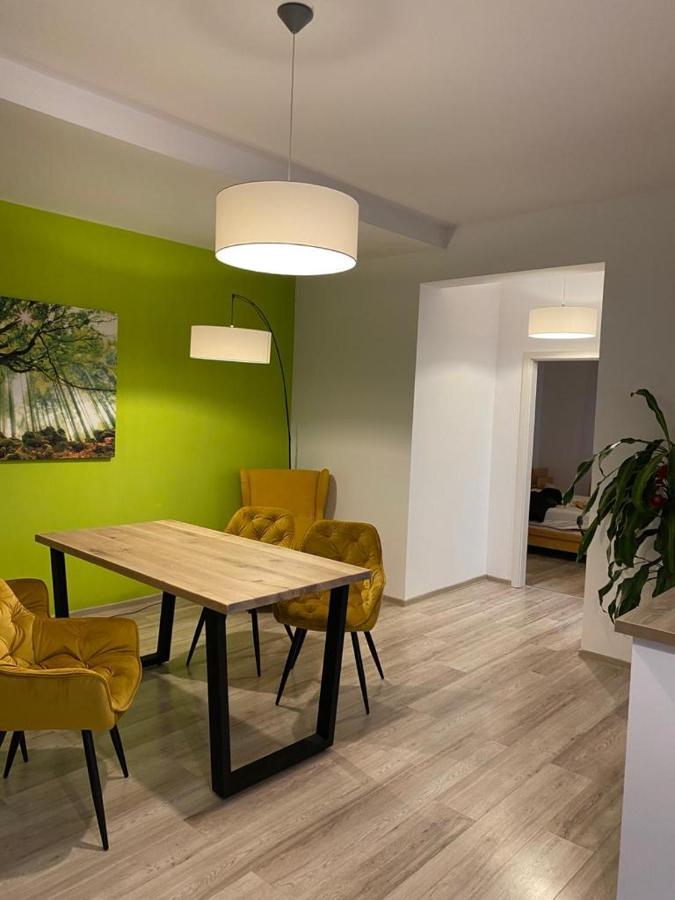 Apartamente Bucegi Rîşnov Esterno foto