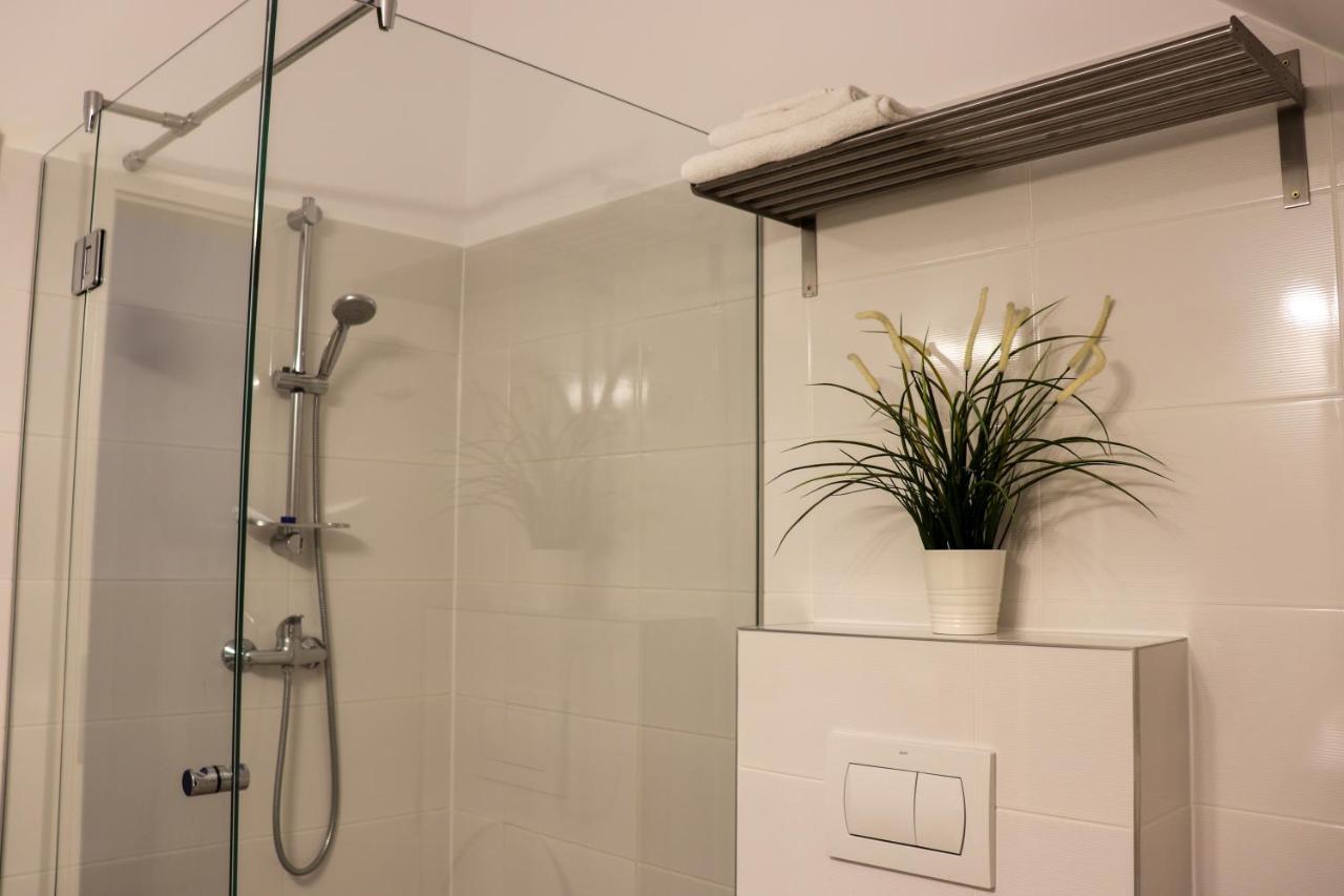 Apartamente Bucegi Rîşnov Esterno foto